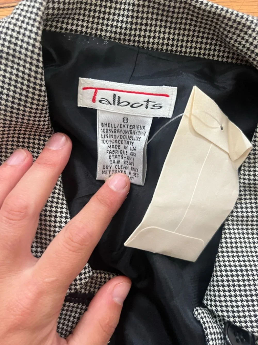 NWT VTG Two piece Talbots houndstooth  pant suit - sz 8, brand new!!